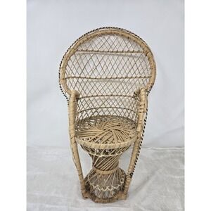 Peacock Wicker Chair Plant Stand, Doll Chair Boho MCM Retro VNT 70's Decor 16 In
